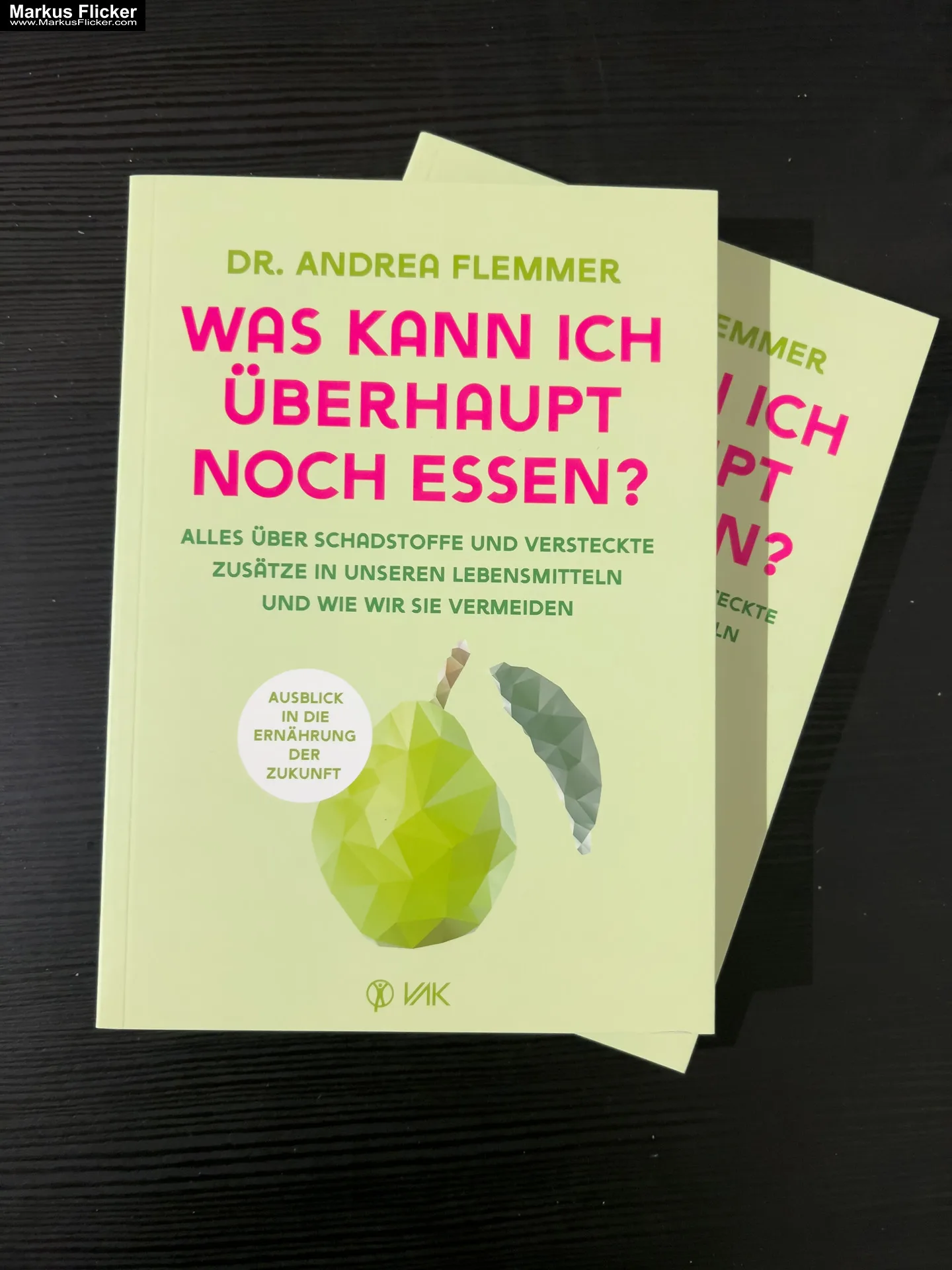Was kann ich überhaupt noch essen?: Alles über Schadstoffe und versteckte Zusätze in unseren Lebensmitteln und wie wir sie vermeiden von Dr. Andrea Flemmer