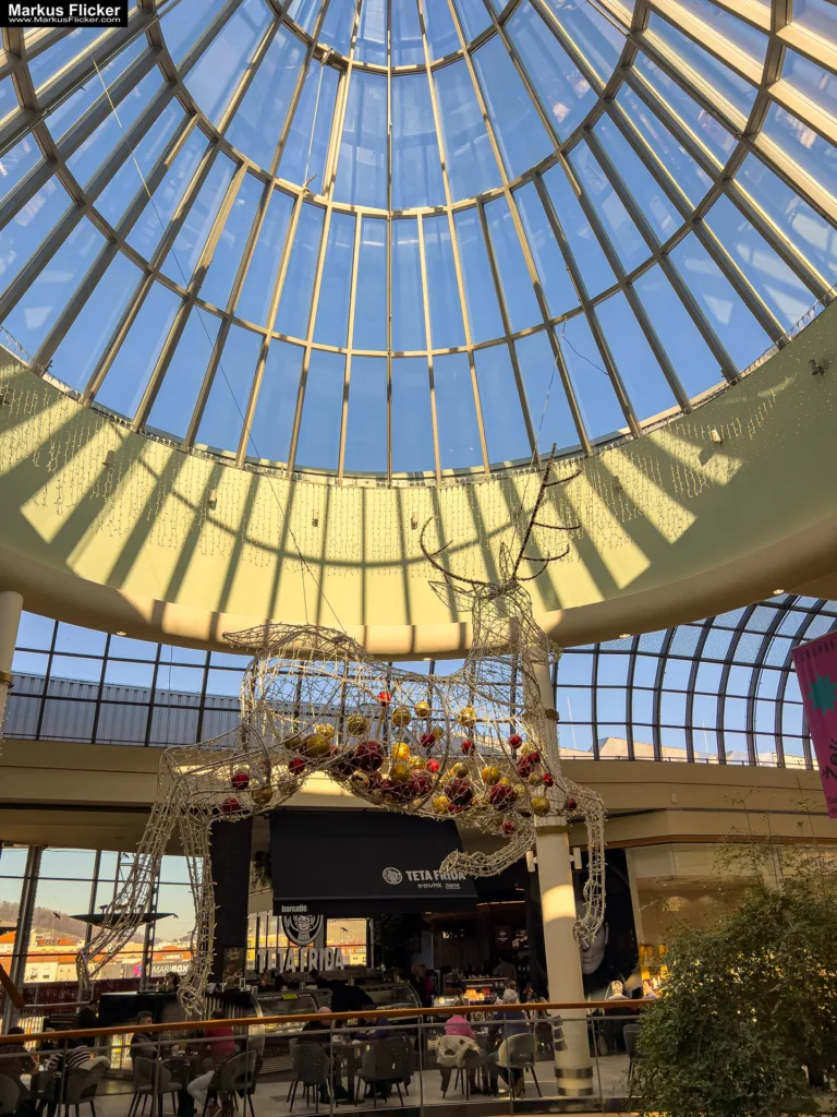 Magisches Maribor Weihnachtsmarkt Winterwunderland Advent im Winter Čarobni Maribor Riesenrad Slowenien Magisches Maribor Weihnachtsmarkt Winterwunderland Advent im Winter Čarobni Maribor Riesenrad