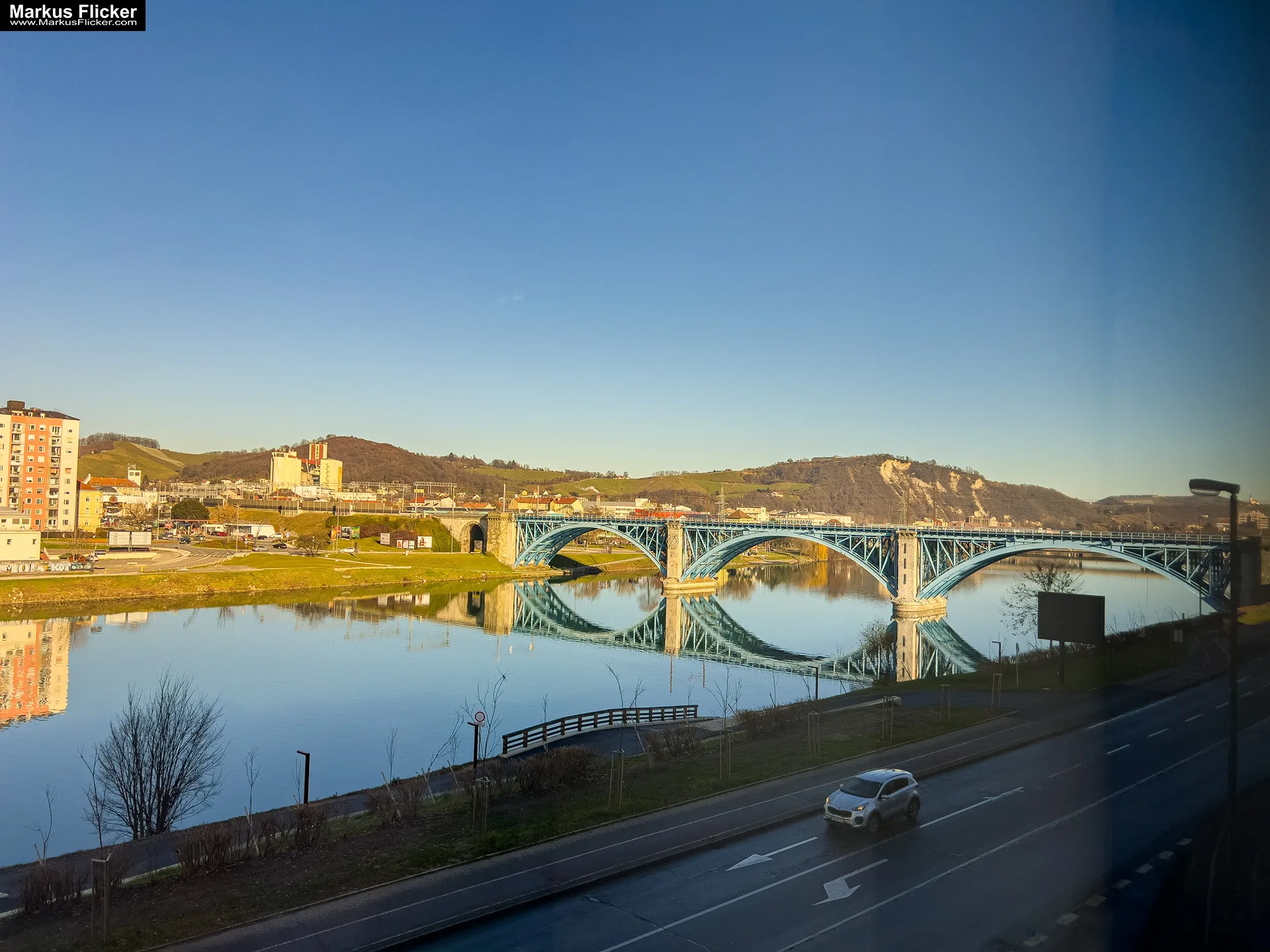 Magisches Maribor Weihnachtsmarkt Winterwunderland Advent im Winter Čarobni Maribor Riesenrad Slowenien Magisches Maribor Weihnachtsmarkt Winterwunderland Advent im Winter Čarobni Maribor Riesenrad
