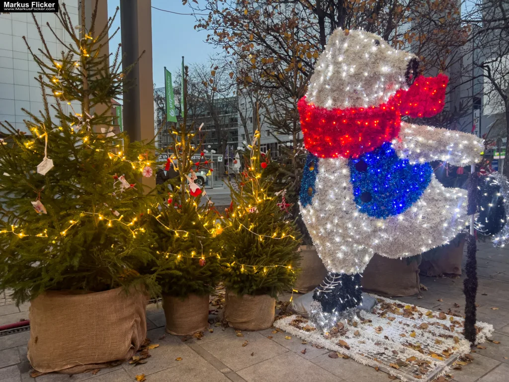 Magisches Maribor Weihnachtsmarkt Winterwunderland Advent im Winter Čarobni Maribor Riesenrad Slowenien Magisches Maribor Weihnachtsmarkt Winterwunderland Advent im Winter Čarobni Maribor Riesenrad