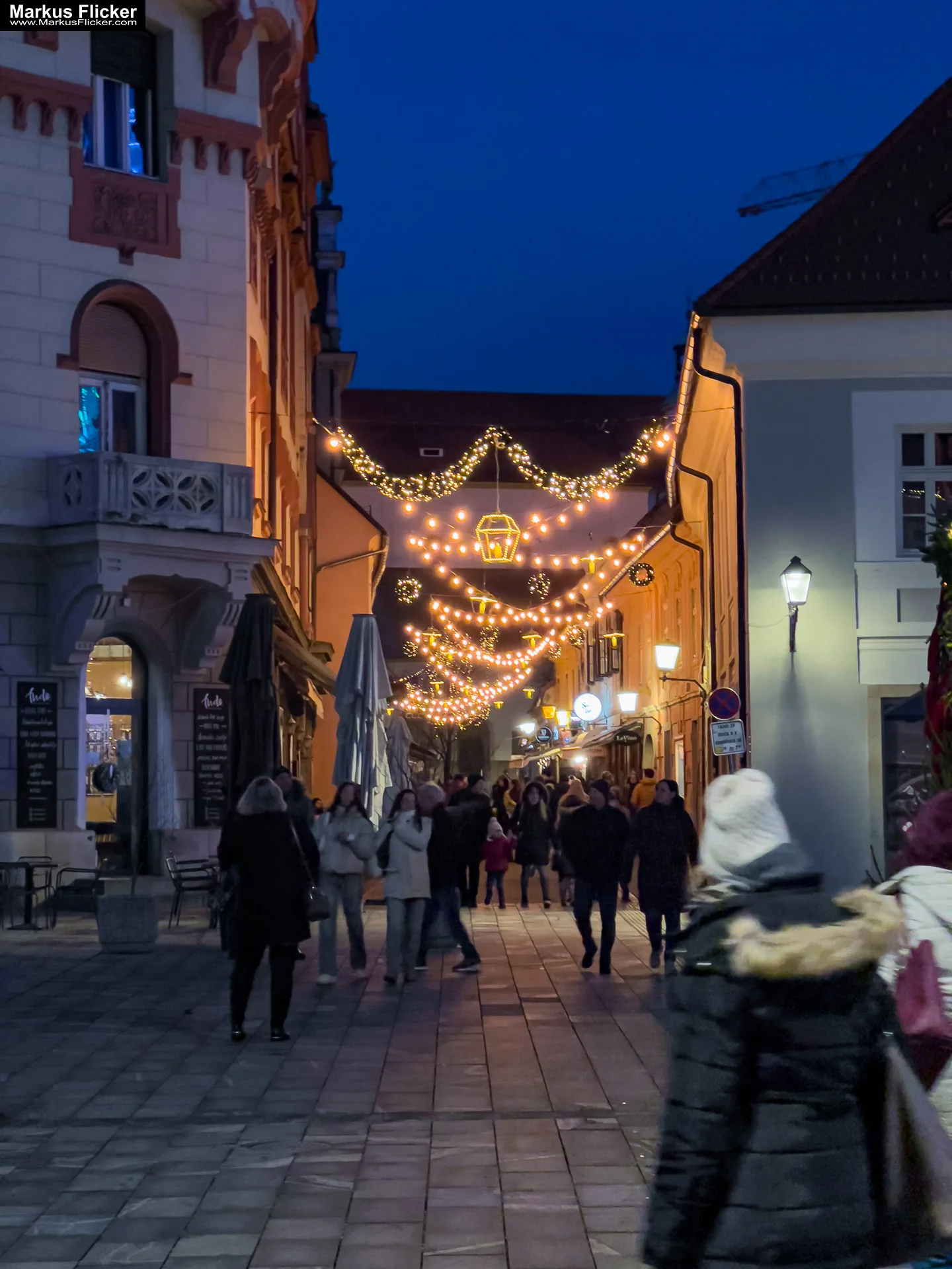 Magisches Maribor Weihnachtsmarkt Winterwunderland Advent im Winter Čarobni Maribor Riesenrad Slowenien Magisches Maribor Weihnachtsmarkt Winterwunderland Advent im Winter Čarobni Maribor Riesenrad