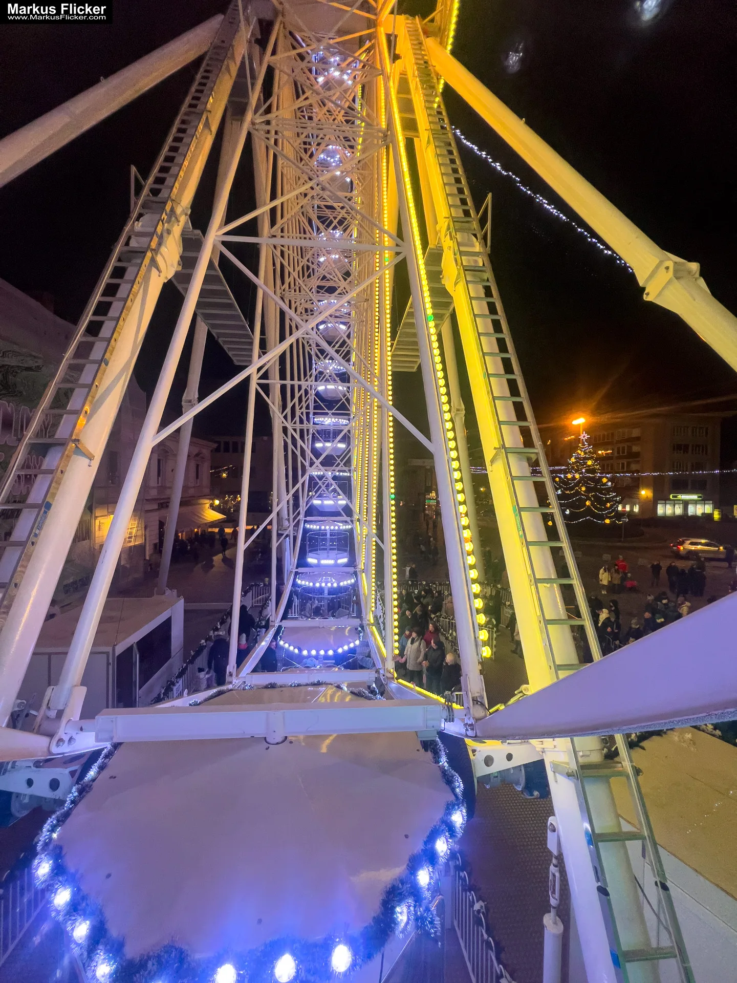 Magisches Maribor Weihnachtsmarkt Winterwunderland Advent im Winter Čarobni Maribor Riesenrad Slowenien Magisches Maribor Weihnachtsmarkt Winterwunderland Advent im Winter Čarobni Maribor Riesenrad