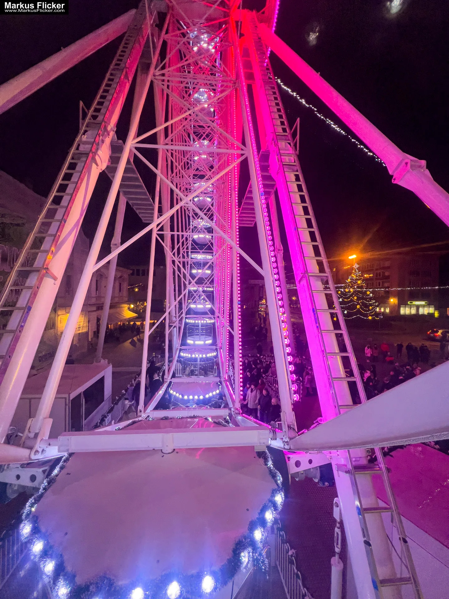 Magisches Maribor Weihnachtsmarkt Winterwunderland Advent im Winter Čarobni Maribor Riesenrad Slowenien Magisches Maribor Weihnachtsmarkt Winterwunderland Advent im Winter Čarobni Maribor Riesenrad