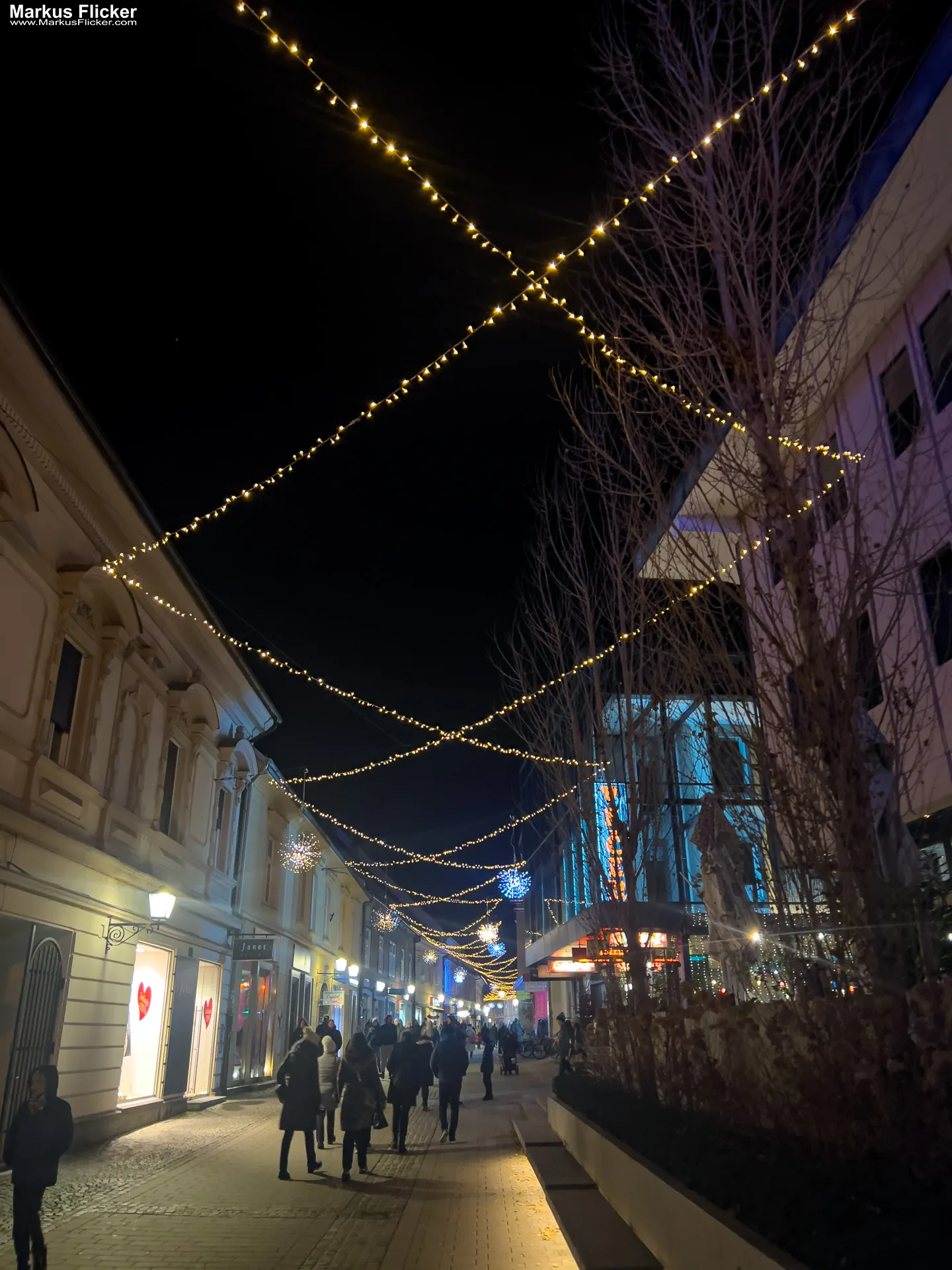 Magisches Maribor Weihnachtsmarkt Winterwunderland Advent im Winter Čarobni Maribor Riesenrad Slowenien Magisches Maribor Weihnachtsmarkt Winterwunderland Advent im Winter Čarobni Maribor Riesenrad