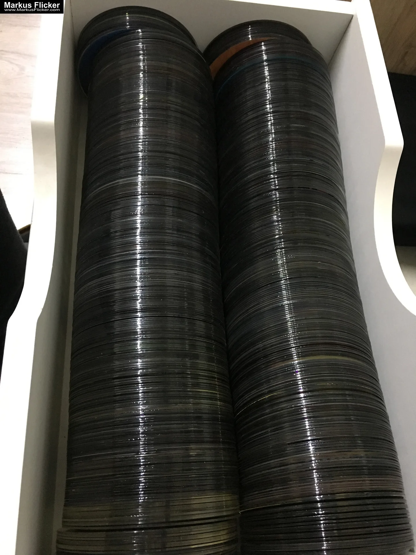 Prisma-, Glaskugel und Spiegeleffekte. Lichtmalerei mit Taschenlampen für DIY-Fotoprojekte