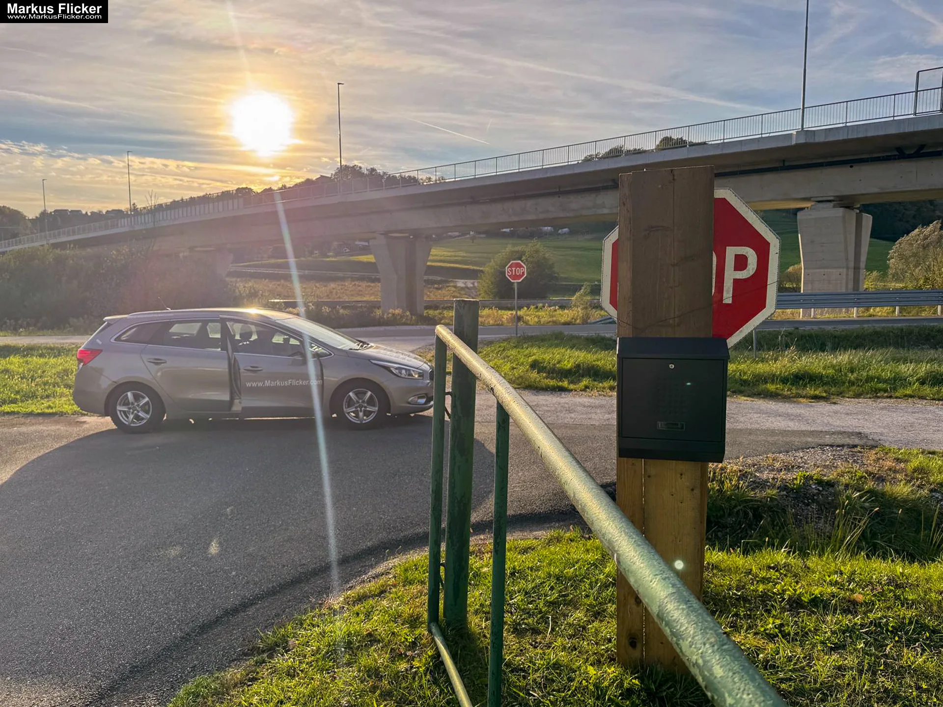 Streetphotography lustige Straßenschilder. Spaß in der Stadt mit dem Smartphone inkl. 37 Fototipps und Bildideen. Fotografieren und Filmen mit dem Smartphone: Bessere Fotos und Videos mit dem Handy für Freizeit, Hobby und Business Streetphotography lustige Straßenschilder. Spaß in der Stadt mit dem Smartphone inkl. 37 Fototipps und Bildideen. Fotografieren und Filmen mit dem Smartphone: Bessere Fotos und Videos mit dem Handy für Freizeit, Hobby und Business