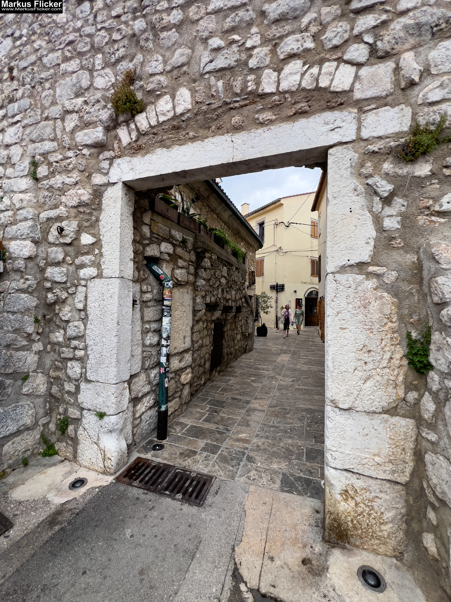 Die Stadt Krk – ein lebendiger Knotenpunkt aus Geschichte, Gegenwart und Zukunft Die Stadt Krk – ein lebendiger Knotenpunkt aus Geschichte, Gegenwart und Zukunft