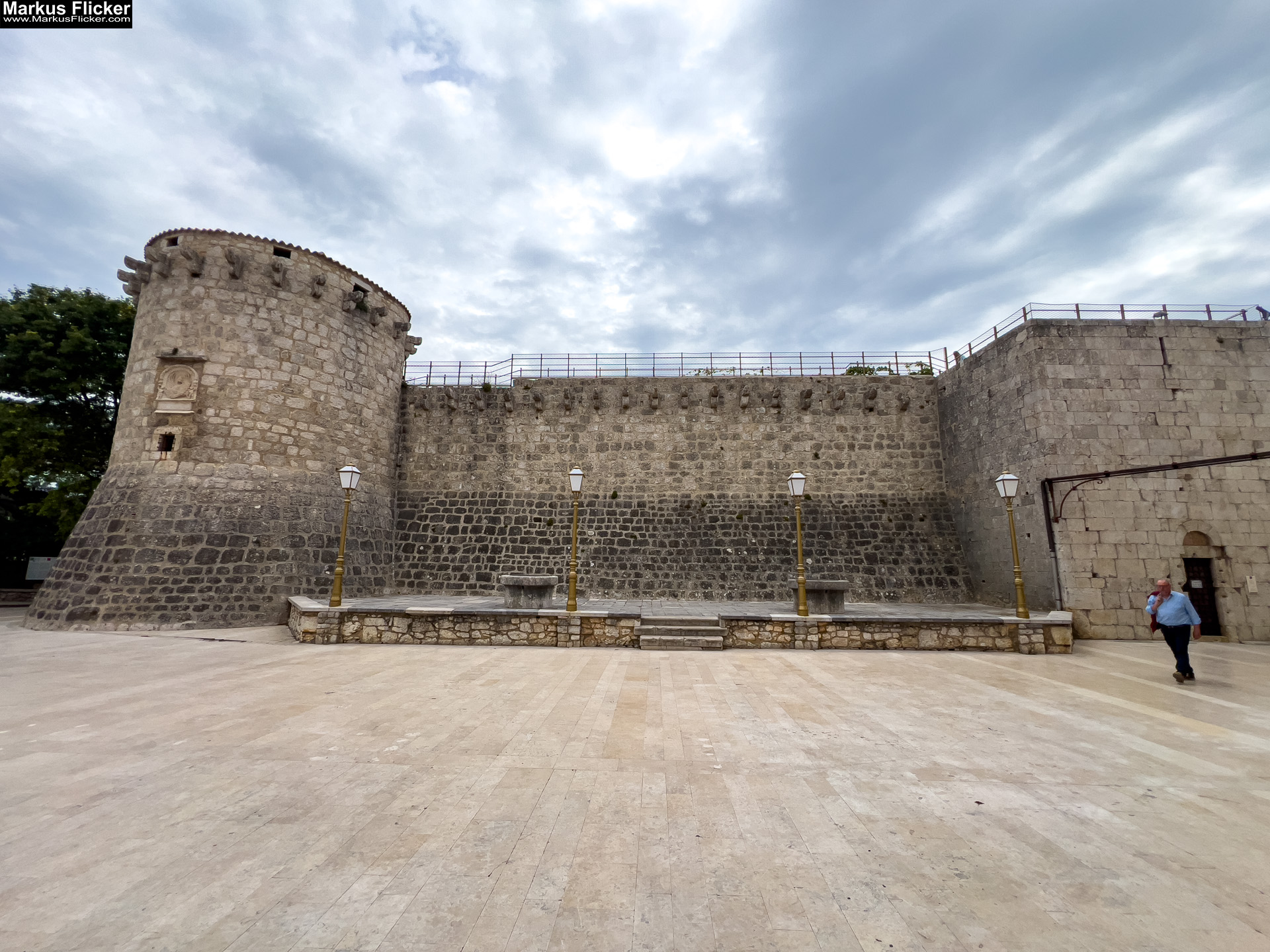 Die Stadt Krk – ein lebendiger Knotenpunkt aus Geschichte, Gegenwart und Zukunft Die Stadt Krk – ein lebendiger Knotenpunkt aus Geschichte, Gegenwart und Zukunft