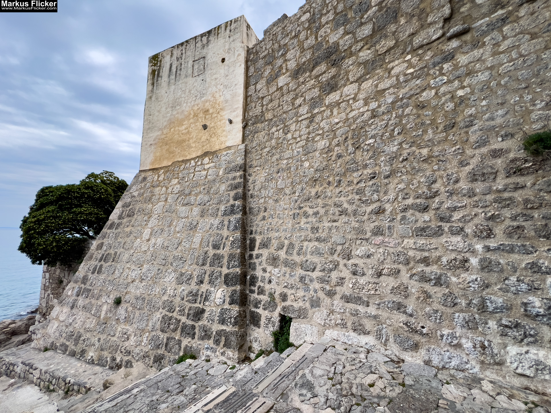 Die Stadt Krk – ein lebendiger Knotenpunkt aus Geschichte, Gegenwart und Zukunft Die Stadt Krk – ein lebendiger Knotenpunkt aus Geschichte, Gegenwart und Zukunft