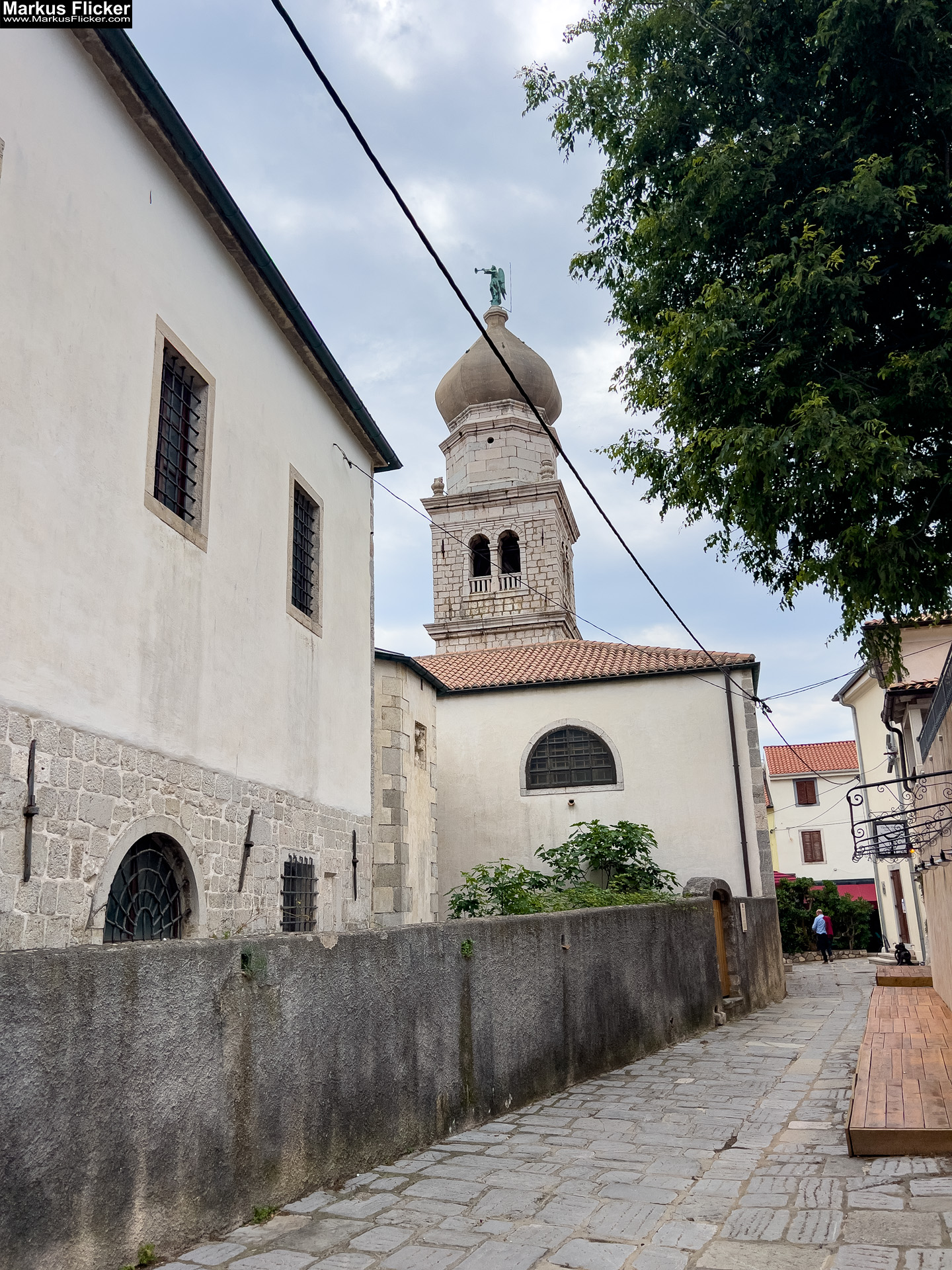 Die Stadt Krk – ein lebendiger Knotenpunkt aus Geschichte, Gegenwart und Zukunft Die Stadt Krk – ein lebendiger Knotenpunkt aus Geschichte, Gegenwart und Zukunft