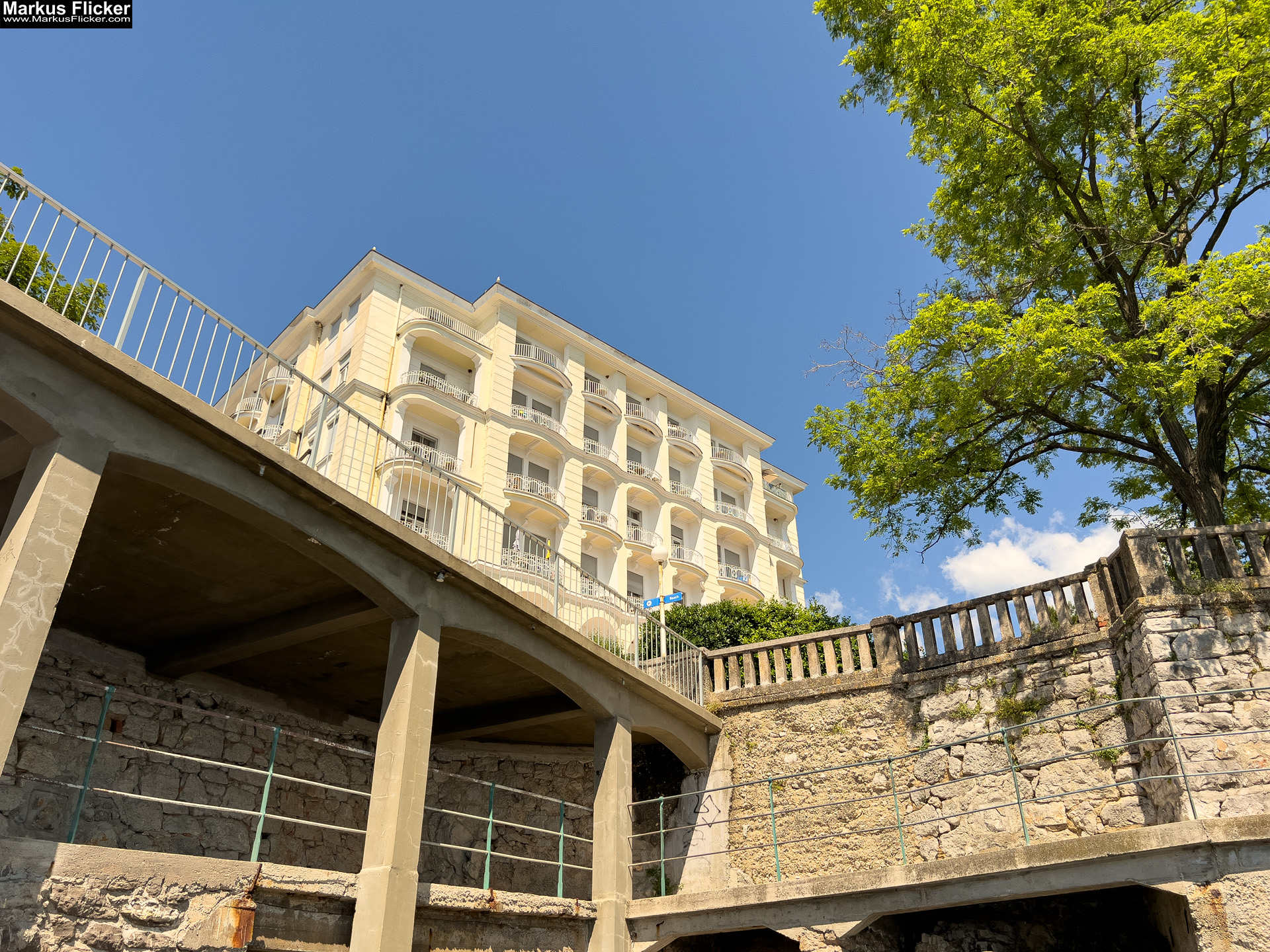 Lovran Ufer Küste Primorje-Gorski kotar Lorbeer Istrien Kroatien Adria #visitcroatia #visitlovran Lungomare Promenade Lovran Ufer Küste Primorje-Gorski kotar Lorbeer Istrien Kroatien Adria #visitcroatia #visitlovran