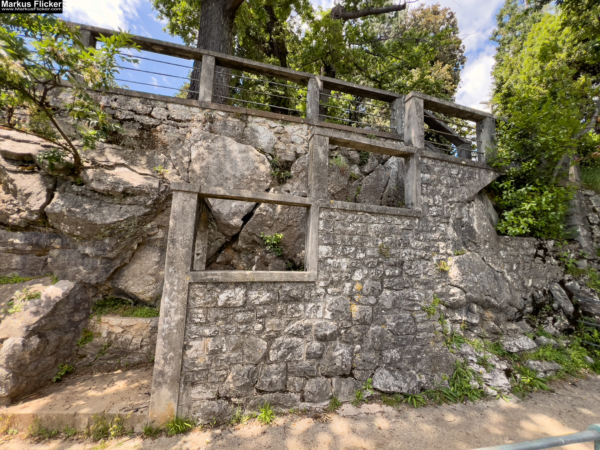 Lovran Ufer Küste Primorje-Gorski kotar Lorbeer Istrien Kroatien Adria #visitcroatia #visitlovran Lungomare Promenade Lovran Ufer Küste Primorje-Gorski kotar Lorbeer Istrien Kroatien Adria #visitcroatia #visitlovran