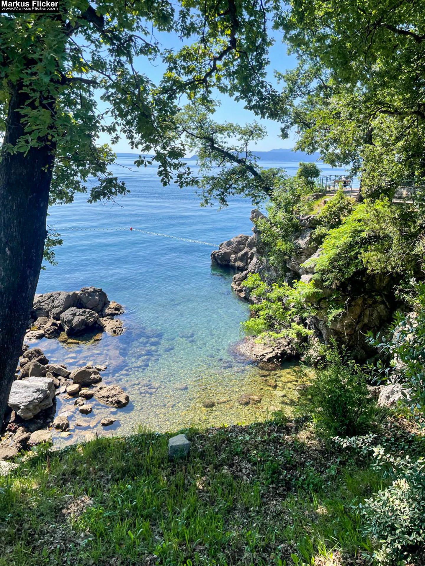 Lovran Ufer Küste Primorje-Gorski kotar Lorbeer Istrien Kroatien Adria #visitcroatia #visitlovran Lungomare Promenade Lovran Ufer Küste Primorje-Gorski kotar Lorbeer Istrien Kroatien Adria #visitcroatia #visitlovran