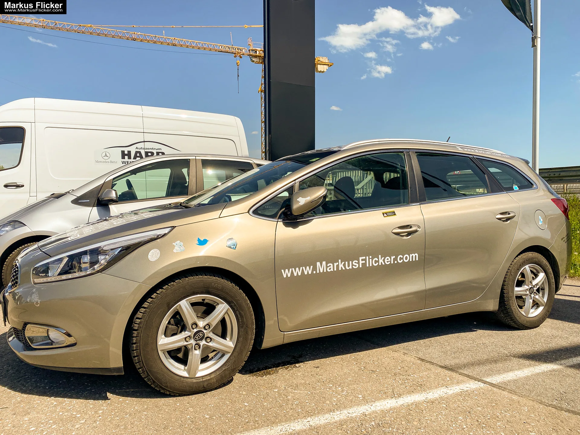 Fahrtenbuch, Firmenauto oder Privat PKW? Selbstständig machen in Deutschland oder Österreich inkl. 37 Tipps und Tricks Fahrtenbuch, Firmenauto oder Privat PKW? Selbstständig machen in Deutschland oder Österreich inkl. 37 Tipps und Tricks