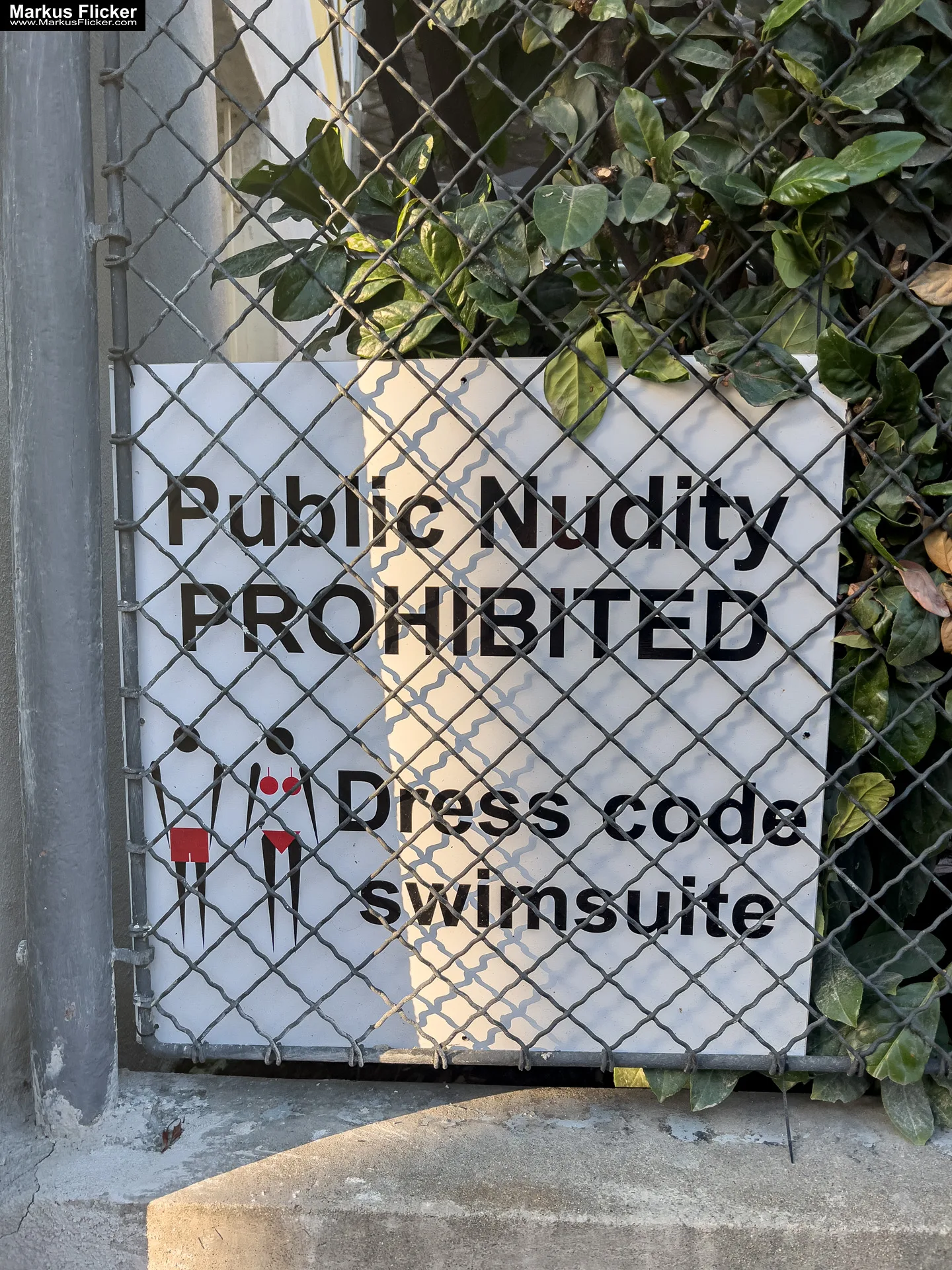 Streetphotography lustige Straßenschilder. Spaß in der Stadt mit dem Smartphone inkl. 37 Fototipps und Bildideen. Fotografieren und Filmen mit dem Smartphone: Bessere Fotos und Videos mit dem Handy für Freizeit, Hobby und Business Streetphotography lustige Straßenschilder. Spaß in der Stadt mit dem Smartphone inkl. 37 Fototipps und Bildideen. Fotografieren und Filmen mit dem Smartphone: Bessere Fotos und Videos mit dem Handy für Freizeit, Hobby und Business