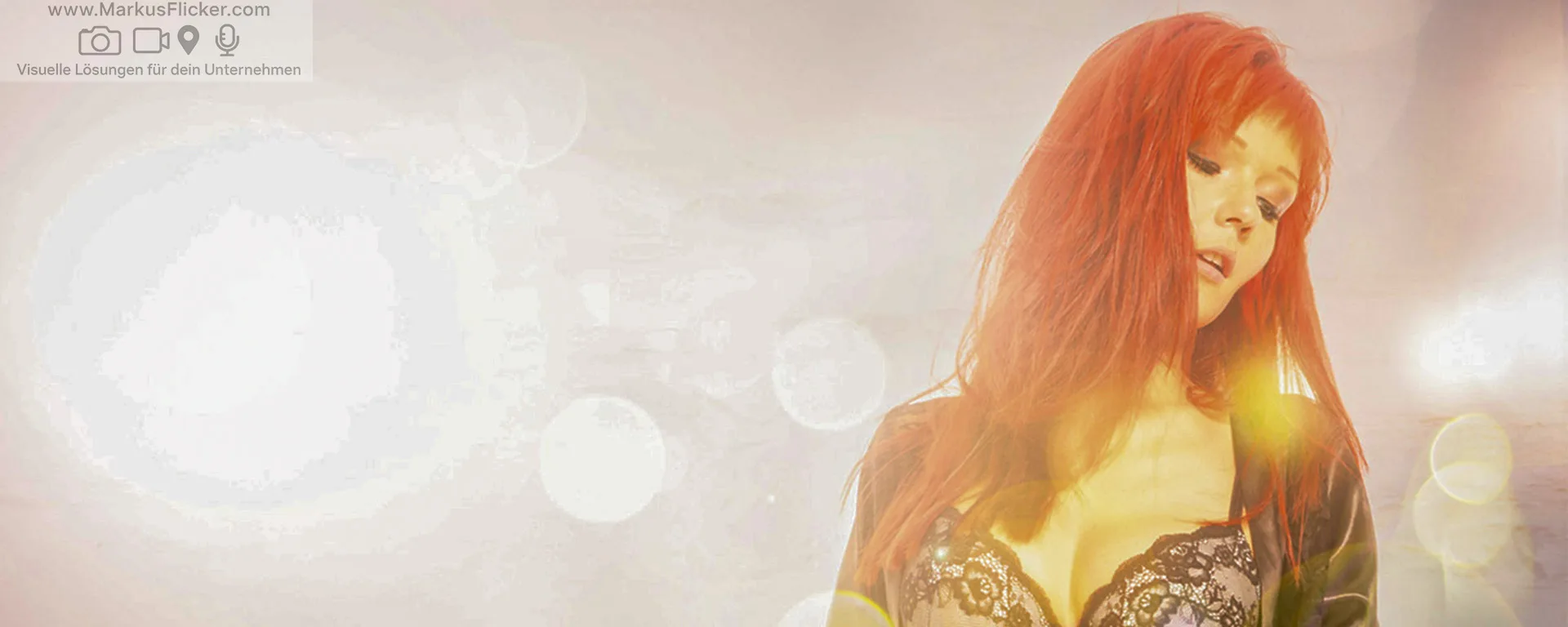 Beauty- und Make-up-Fotografie: Die Kunst von Licht, Retusche und Accessoires