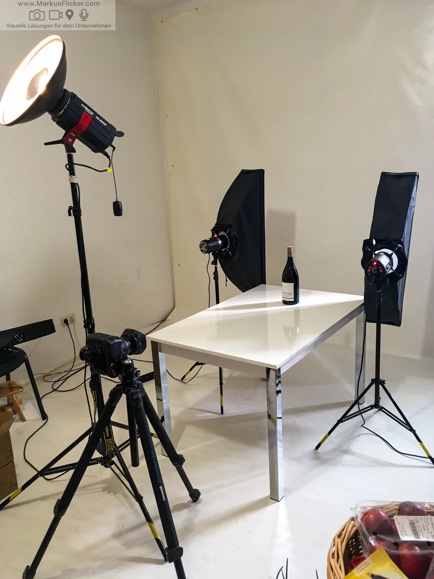 Studiofotografie meistern: Lichtsetzung, Hintergrund und Reflektoren richtig einsetzen