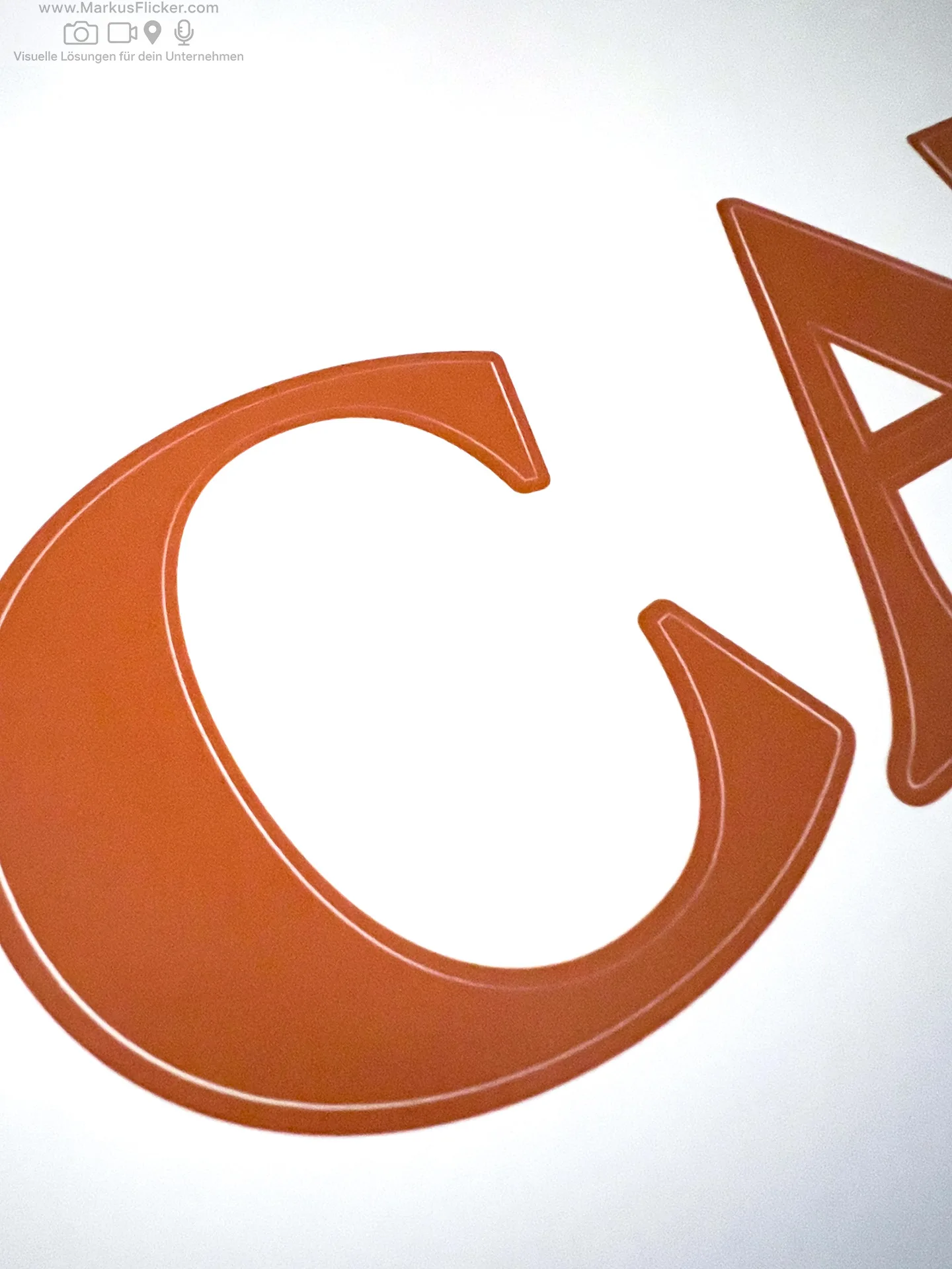 WM Catering Wolfgang Meichenitsch Autobeklebung Logo Homepage Telefonnummer Opel Vivaro inkl. 7 Tipps für deine Autofolierung WM Catering Wolfgang Meichenitsch Autobeklebung Logo Homepage Telefonnummer Opel Vivaro