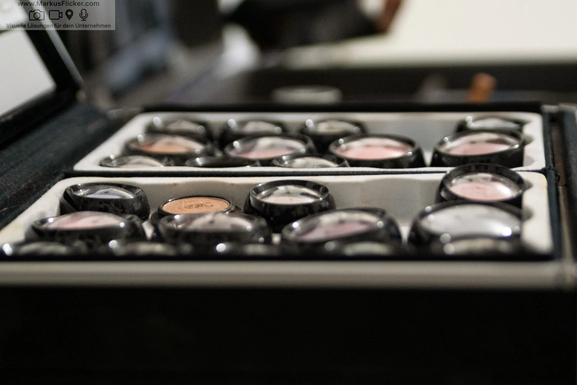 Einstieg in die Peoplefotografie und Modelfotografie – Dein umfassender Leitfaden für erfolgreiche Shootings inkl. 37 praxisnahe Tipps & Tricks Einstieg in die Peoplefotografie und Modelfotografie – Dein umfassender Leitfaden für erfolgreiche Shootings