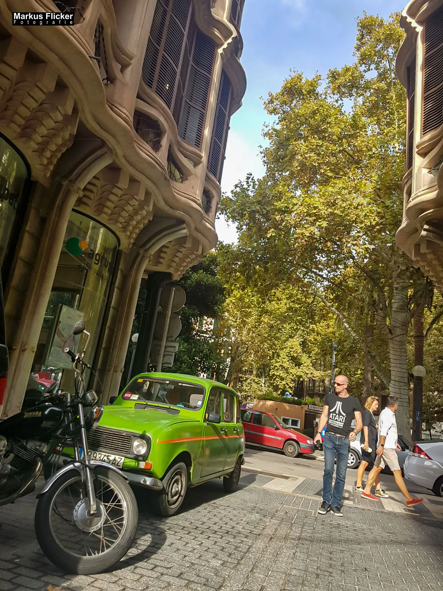 Reisefotografie mit dem Smartphone: Wie Du mit Apps, Bearbeitung und Teilen beeindruckende Bilder erschaffst inkl. 37 praxisnahe Tipps & Tricks Reisefotografie mit dem Smartphone: Wie Du mit Apps, Bearbeitung und Teilen beeindruckende Bilder erschaffst inkl. 37 praxisnahe Tipps & Tricks