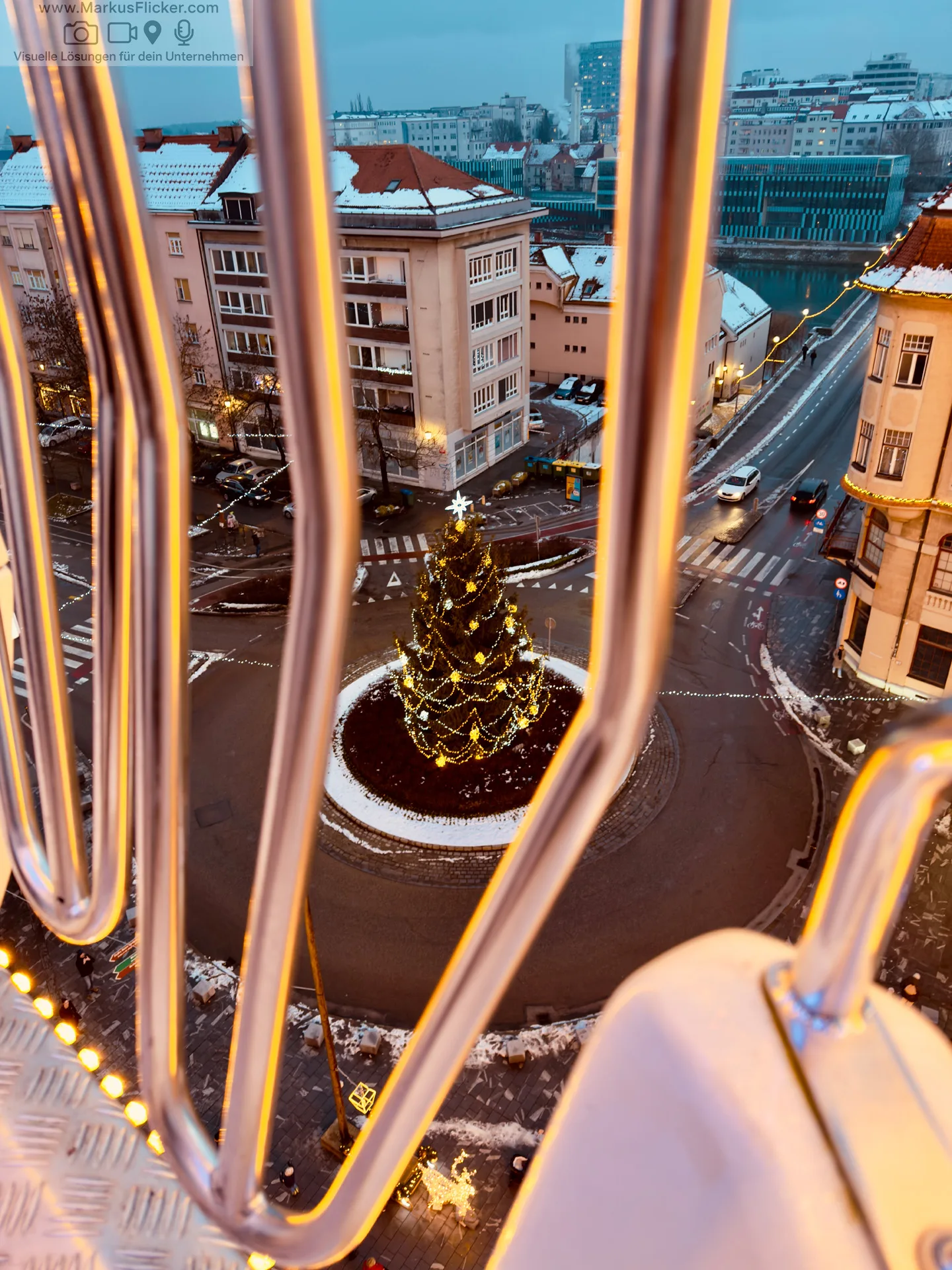 Magisches Maribor Weihnachtsmarkt Winterwunderland Advent im Winter Čarobni Maribor Riesenrad Slowenien Magisches Maribor Weihnachtsmarkt Winterwunderland Advent im Winter Čarobni Maribor Riesenrad